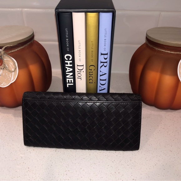 Bottega Veneta Handbags - Bottega Veneta IntrecciatArrow Down Bottega Veneta is Continental Leather Wallet